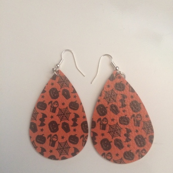 SOLD Halloween Earrings -NEW- Bats Jack O'Lanterns - Picture 2 of 2